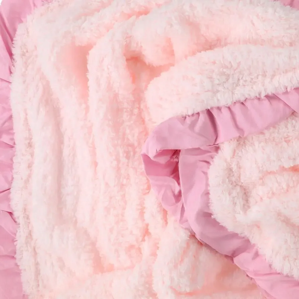 🔥Room 2 Room Heart Shaped Blanket 50in x 60in BNWT🔥 - Picture 3 of 4